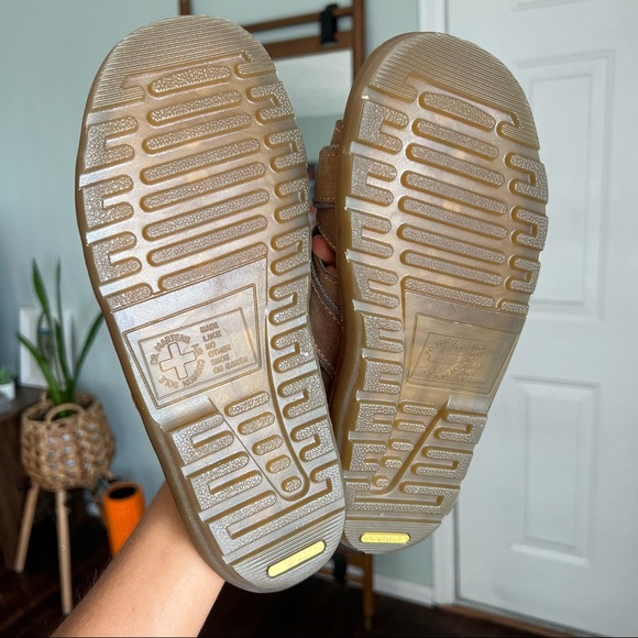 Dr. Martens Mens Sandals - Picture 5 of 9